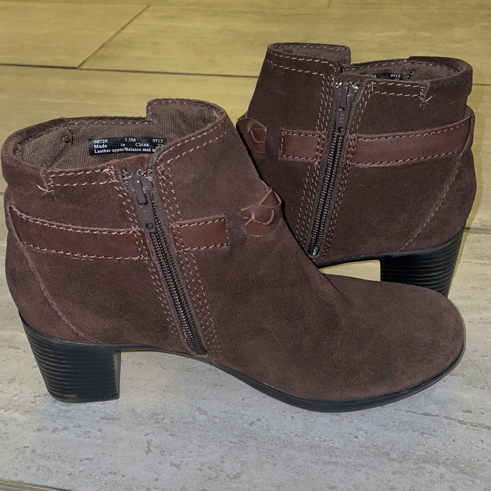 Clarks ankle boots - Picture 5 of 6